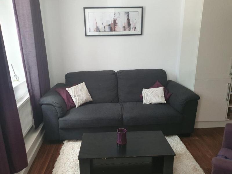 לונדון Double Room With Shared Bathroom מראה חיצוני תמונה