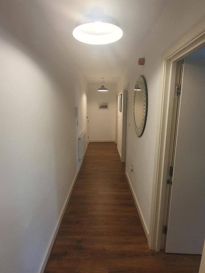 לונדון Double Room With Shared Bathroom מראה חיצוני תמונה